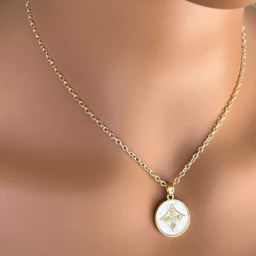 SET Trendy Gold & White Necklace & Earring* - Picture 7 of 7